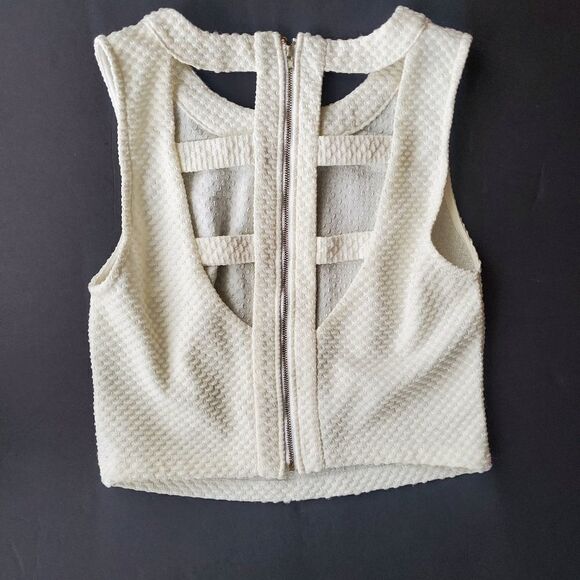 Sans Souci cream crop top - Picture 5 of 8